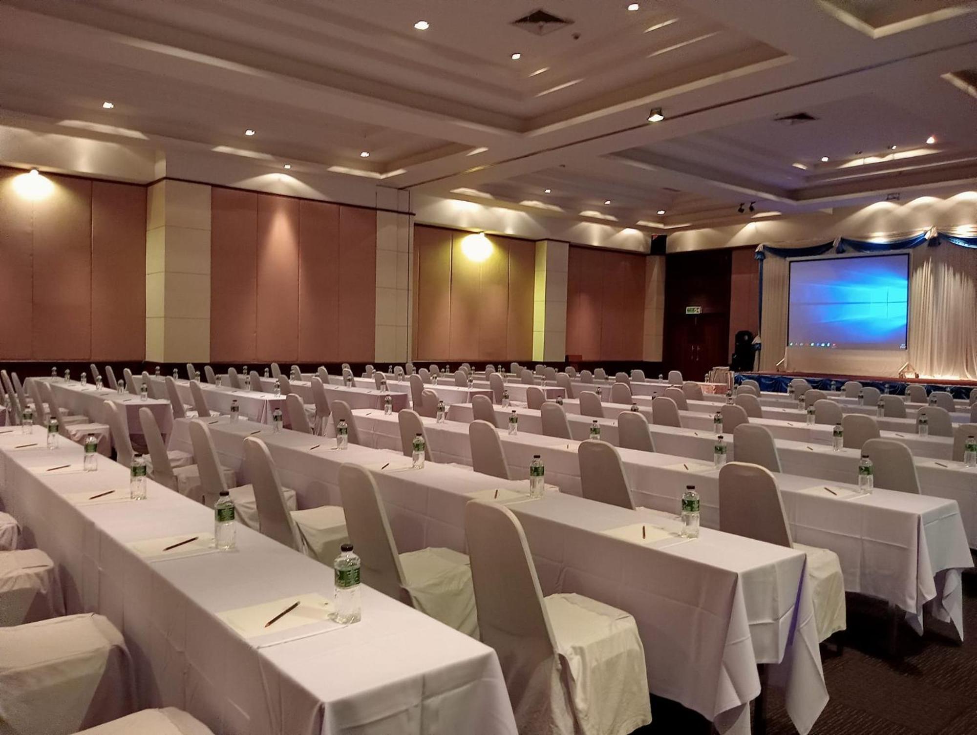 โรงแรม ซิตี้พาร์ค โคราช City Park Hotel Nakhon Ratchasima Ngoại thất bức ảnh