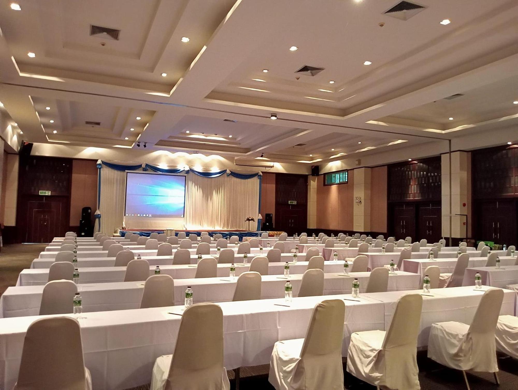 โรงแรม ซิตี้พาร์ค โคราช City Park Hotel Nakhon Ratchasima Ngoại thất bức ảnh